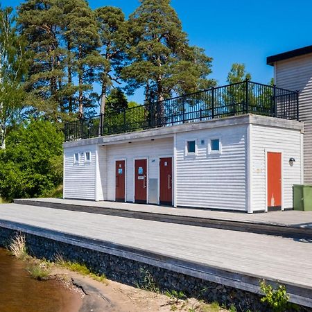 Krongarden Vandrarhem Kristinehamn Esterno foto