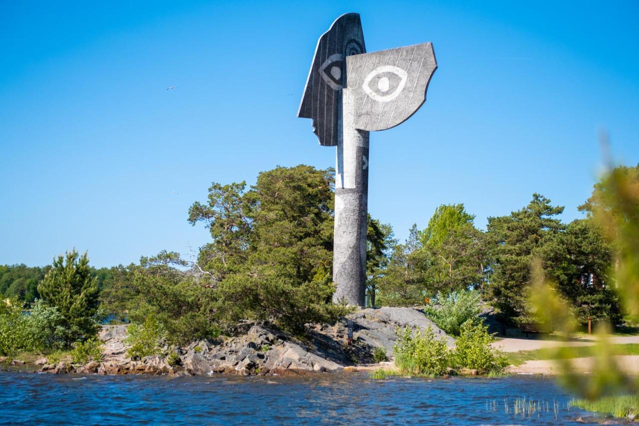 Krongarden Vandrarhem Kristinehamn Esterno foto