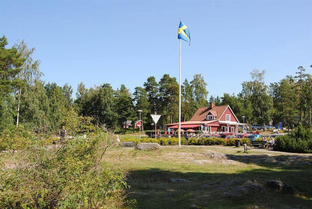 Krongarden Vandrarhem Kristinehamn Esterno foto