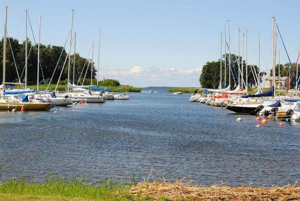 Krongarden Vandrarhem Kristinehamn Esterno foto