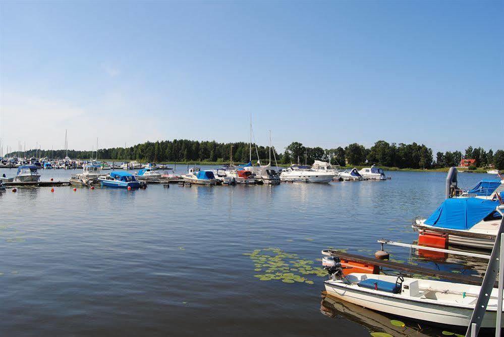 Krongarden Vandrarhem Kristinehamn Esterno foto